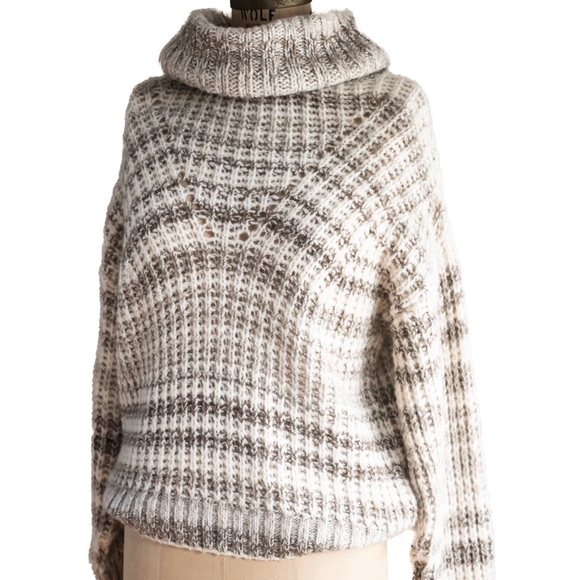 Hollister Chunky Knit Cowl Neck Sweater in Heather Grey & Ivory Stripes Sz Sm - Picture 4 of 12